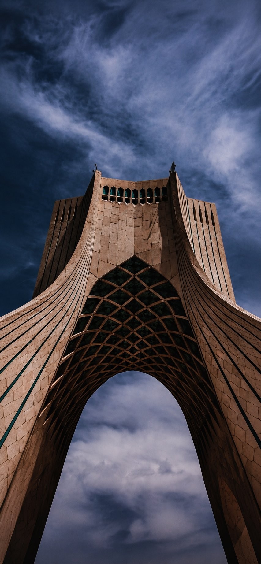 Azadi Tower showcases the fusion of modernism and Persian traditional architecture with symmetrical composition