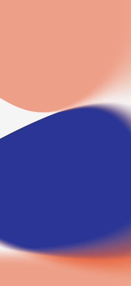 Это современное абстрактное флюидное градиентное произведение искусства, демонстрирующее гармоничный контраст между персиковым розовым и индиго